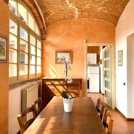 La Torretta Di Via Greppi Angera